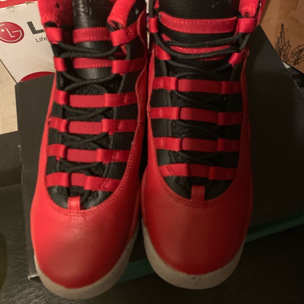 GS Jordan retro 6y new with box